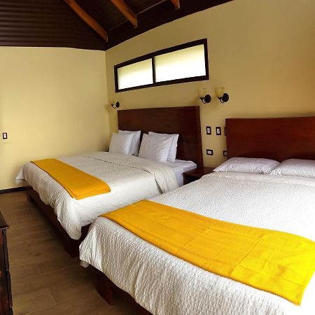 Green Forest Rustic Houses Monteverde Bagian luar foto