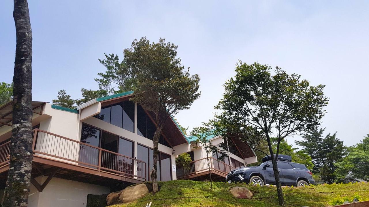 Green Forest Rustic Houses Monteverde Bagian luar foto